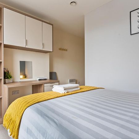 247 Serviced Accommodation In Telford 2 Bedroom Apartment Luaran gambar