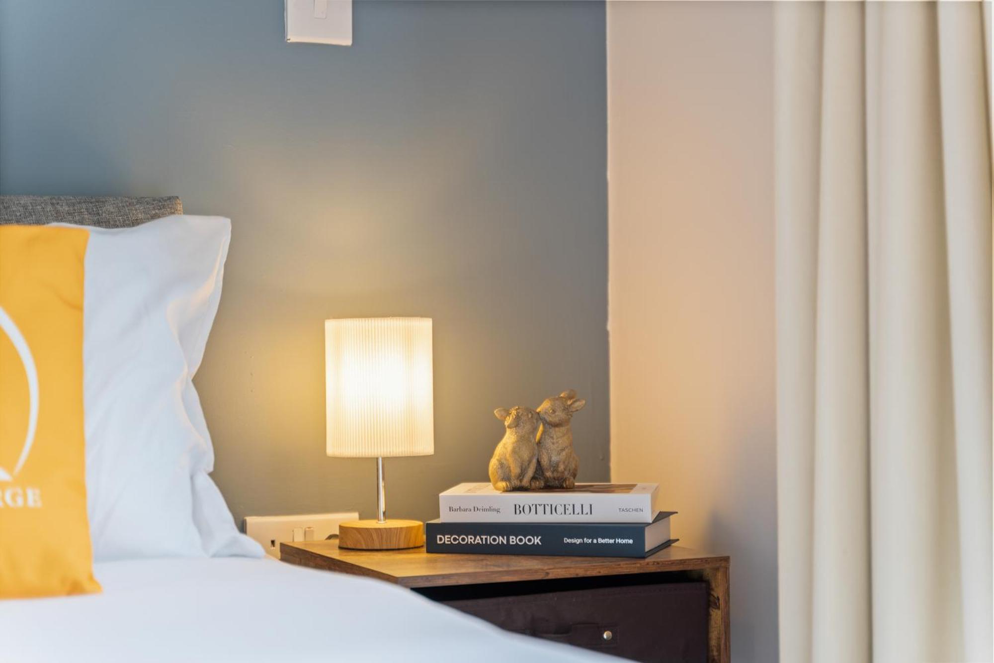 247 Serviced Accommodation In Telford 2 Bedroom Apartment Luaran gambar